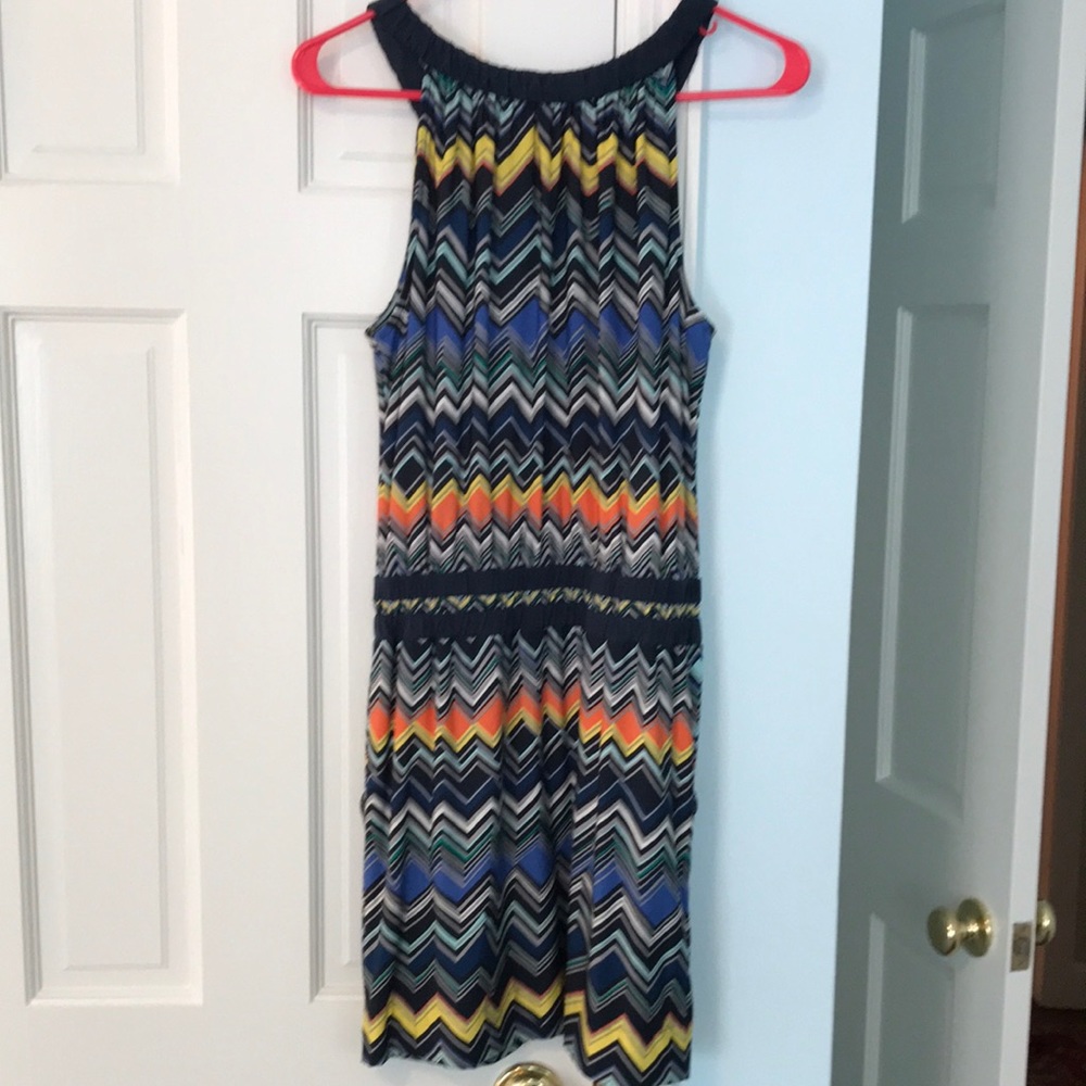 Beautiful BCBG dress ! Great condition!🧡💙💛💚💙